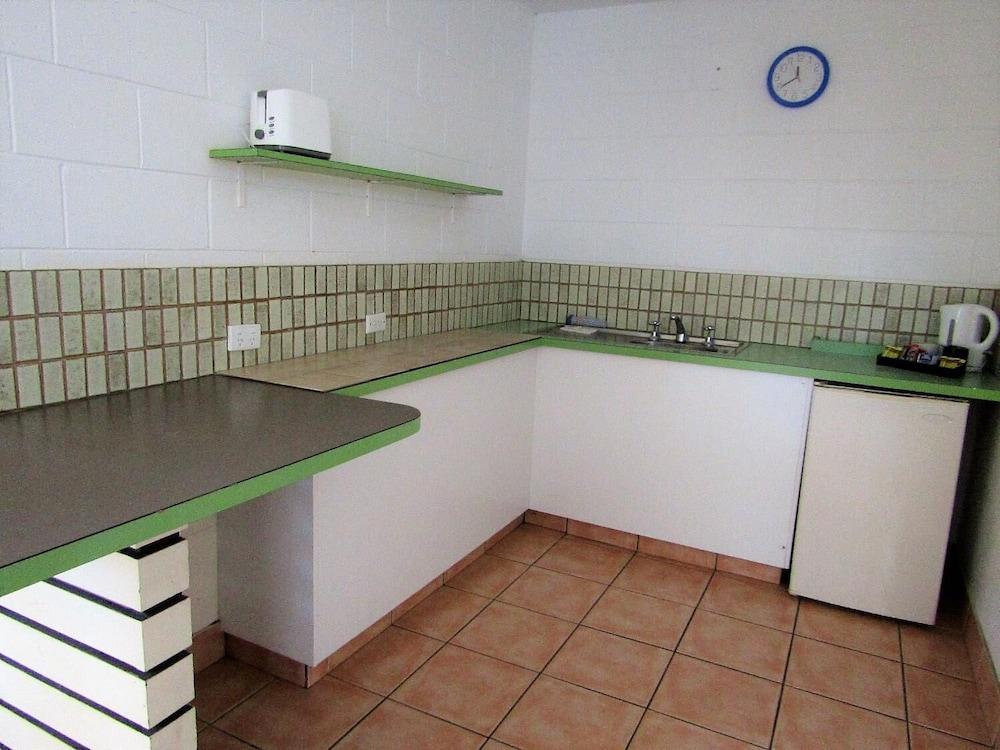 Nomads Airlie Beach (Adults Only) Exteriör bild