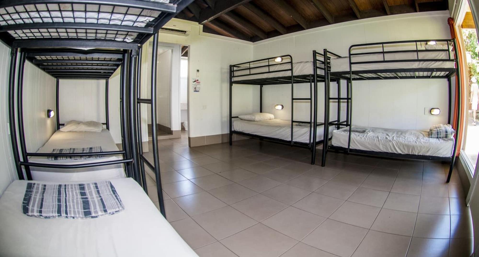 Nomads Airlie Beach (Adults Only) Exteriör bild