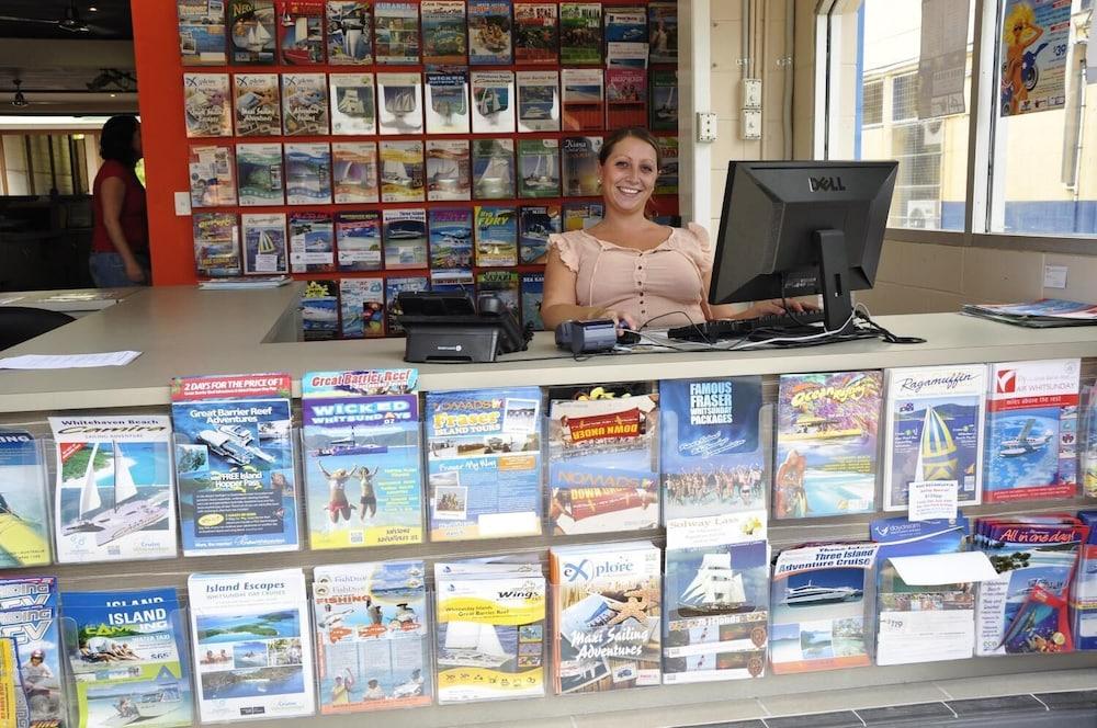 Nomads Airlie Beach (Adults Only) Exteriör bild