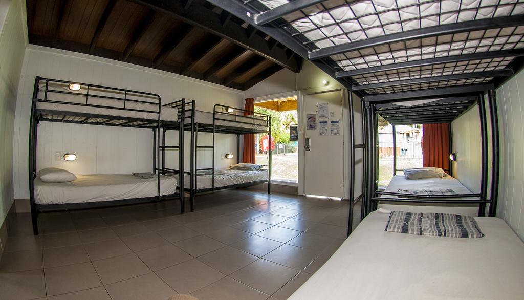 Nomads Airlie Beach (Adults Only) Exteriör bild