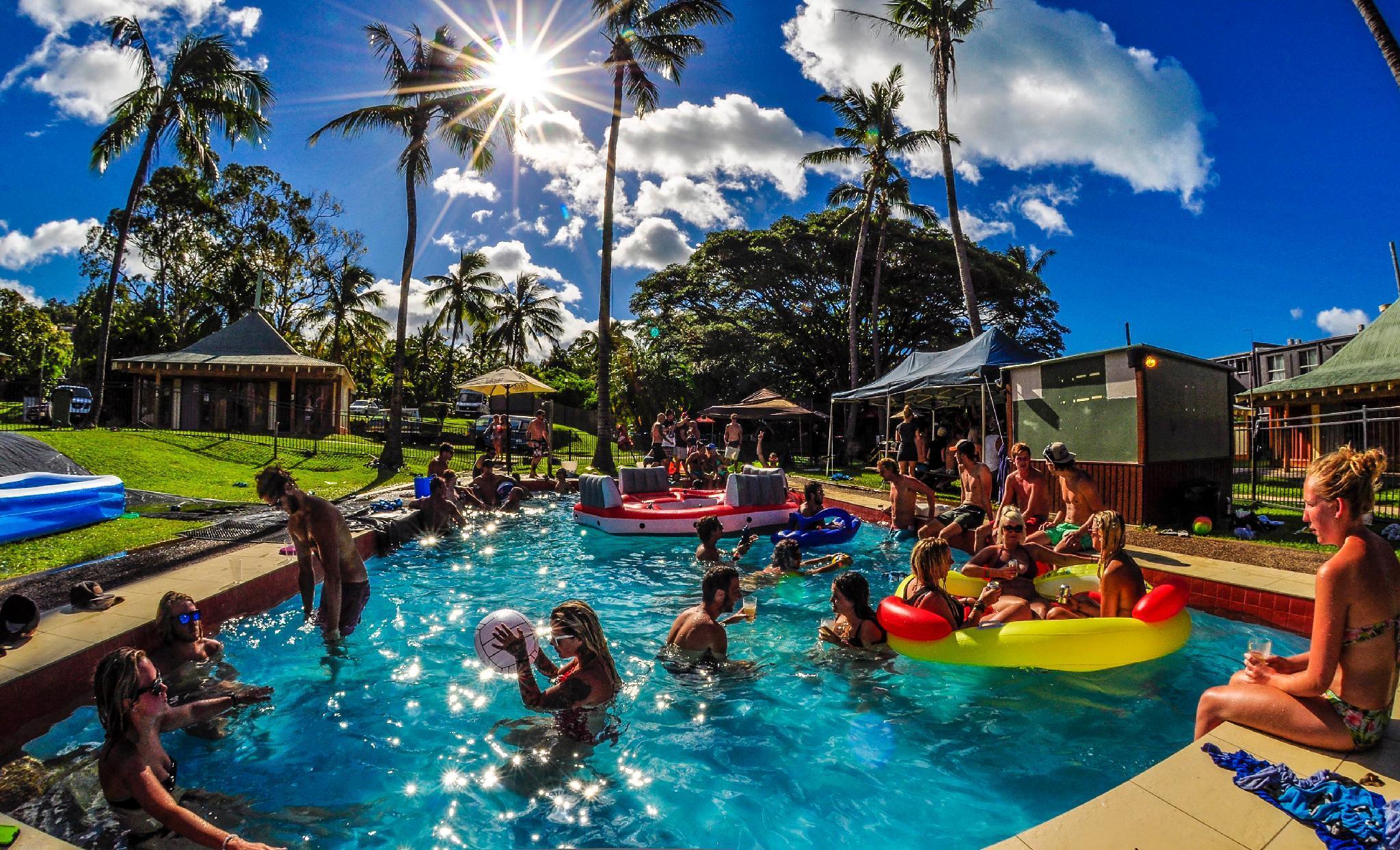 Nomads Airlie Beach (Adults Only) Exteriör bild