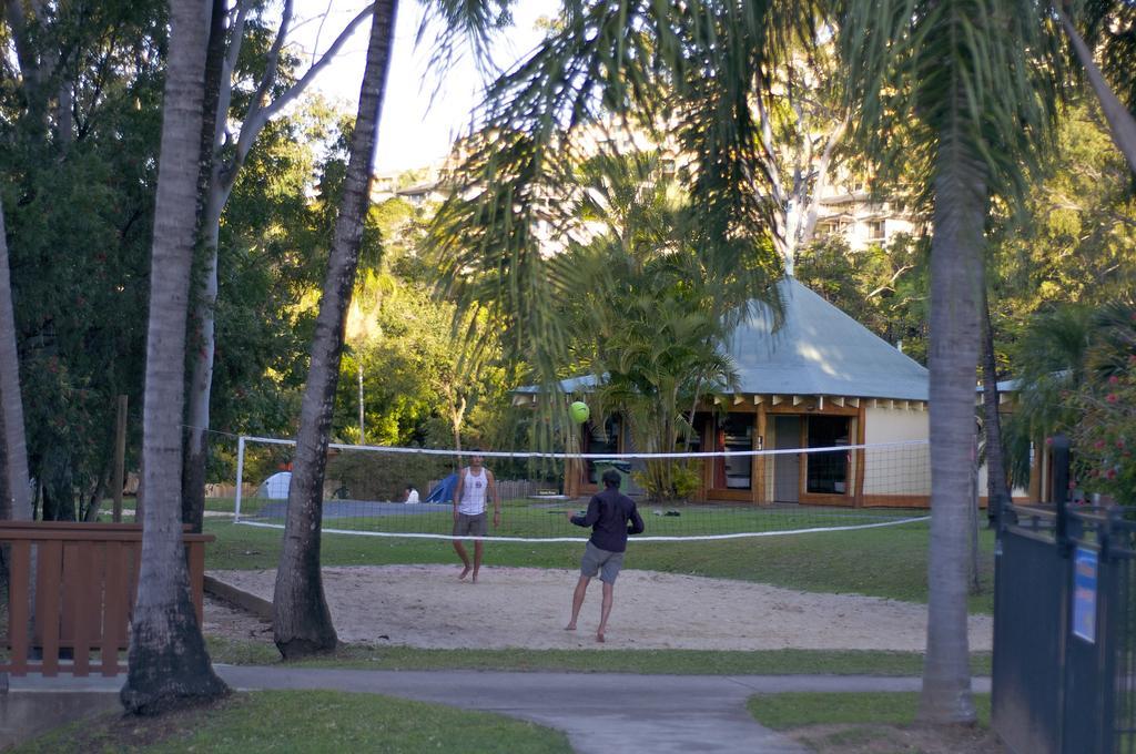 Nomads Airlie Beach (Adults Only) Exteriör bild
