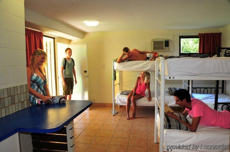 Nomads Airlie Beach (Adults Only) Exteriör bild