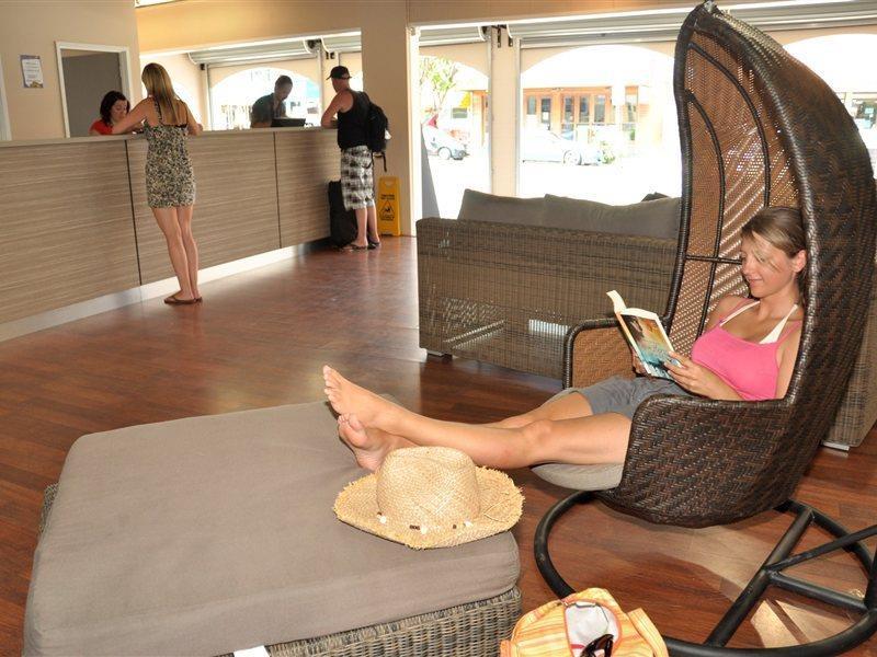 Nomads Airlie Beach (Adults Only) Exteriör bild